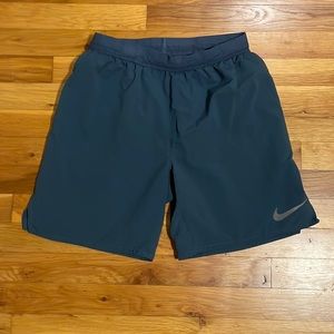 Men’s Nike athletic shorts size small